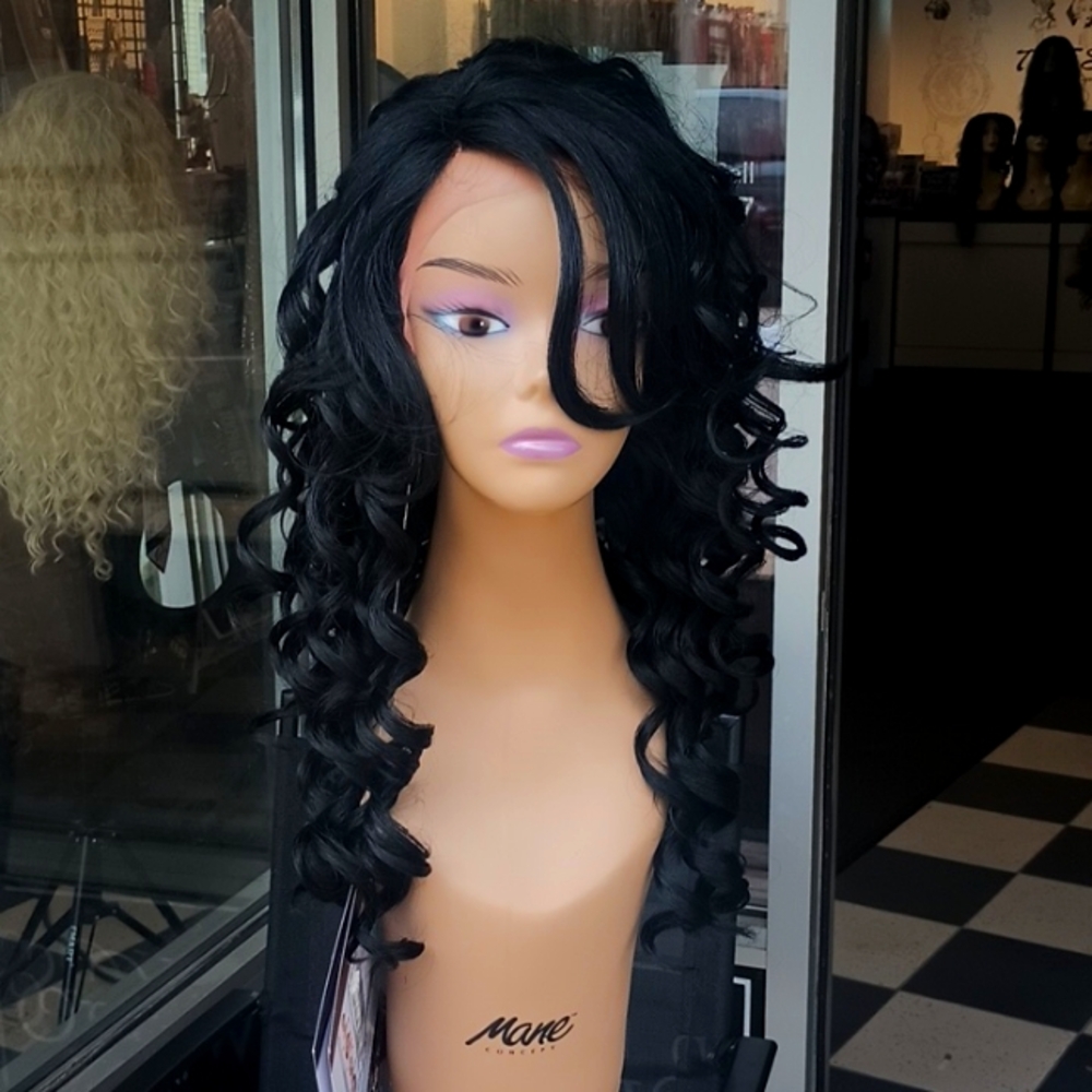 Swiss lace wig